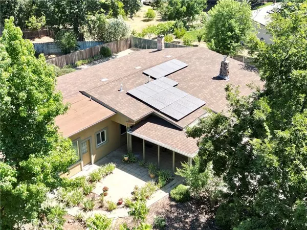 8 Geneva Lane, Chico, CA 95926