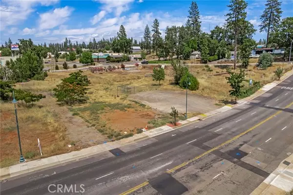 5887 Almond Street, Paradise, CA 95969