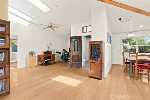 Chico, CA 95973,10 Roseanna Court