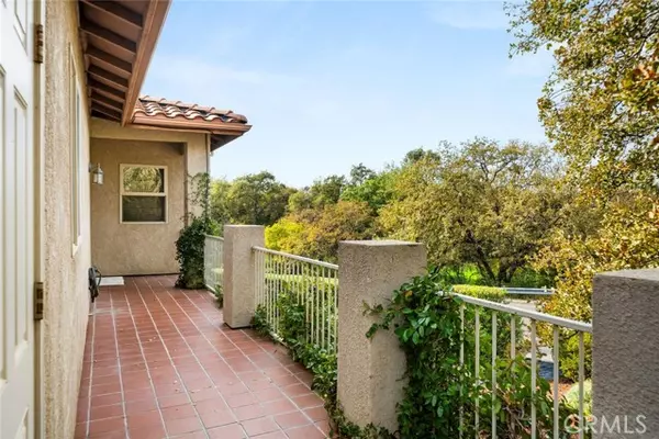 Chico, CA 95928,1 Lily Way