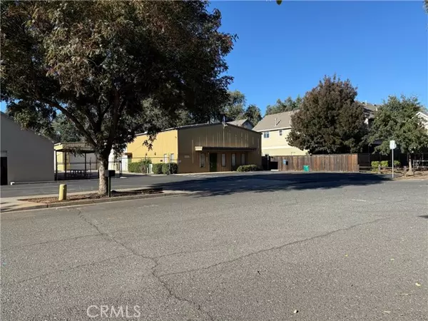 Chico, CA 95928,2244 Ivy