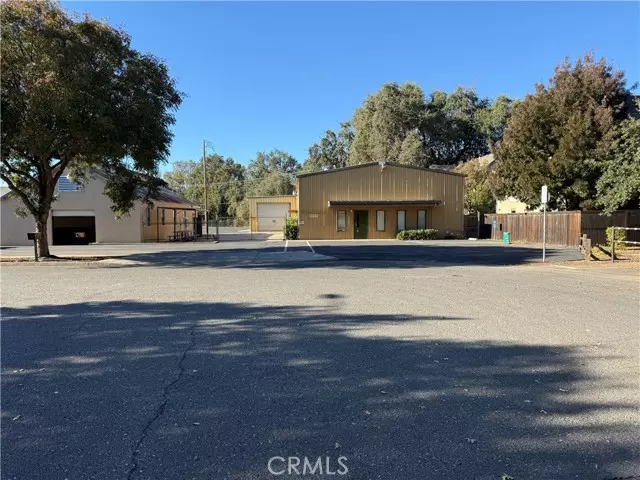 Chico, CA 95928,2244 Ivy