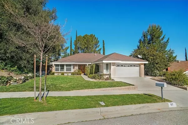 67 La Paz Court, Simi Valley, CA 93065