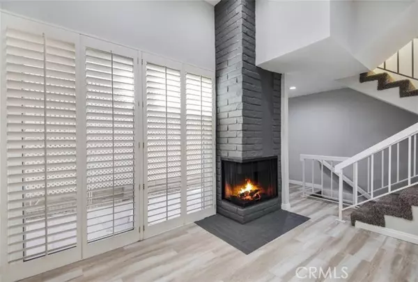 11912 Riverside Drive #16, Valley Village, CA 91607
