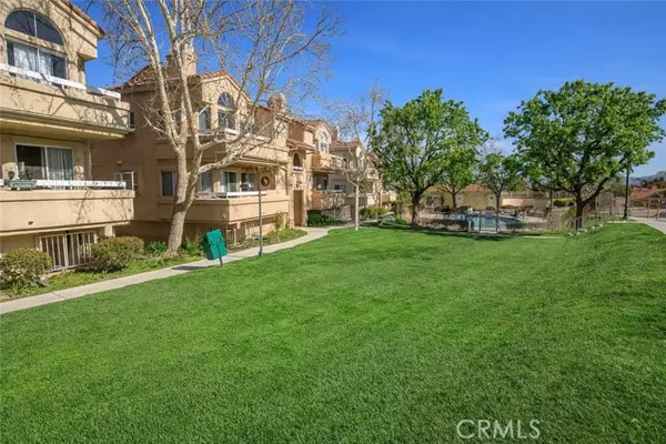 19822 Sandpiper Place #33, Newhall (santa Clarita), CA 91321