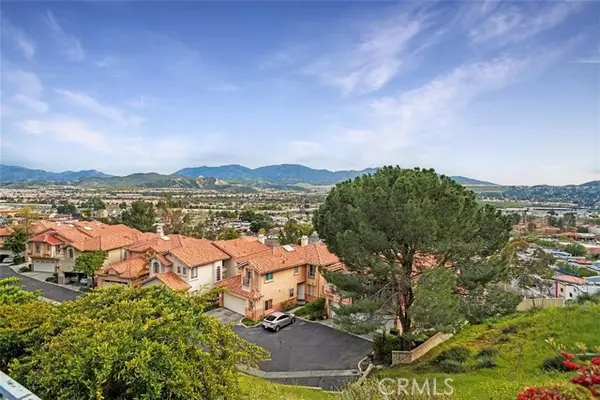 18514 Blue Moon Court #32, Canyon Country (santa Clarita), CA 91351