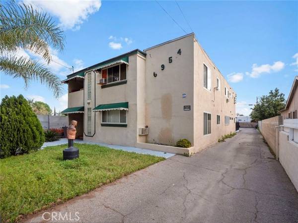 6954 Baird Avenue, Reseda (los Angeles), CA 91335