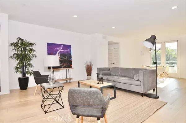 4240 Laurel Canyon Boulevard #302, Studio City (los Angeles), CA 91604