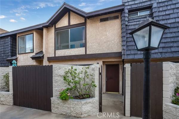 5461 Newcastle Avenue #15, Encino (los Angeles), CA 91316