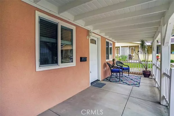 19208 Avenue Of The Oaks #E, Newhall (santa Clarita), CA 91321