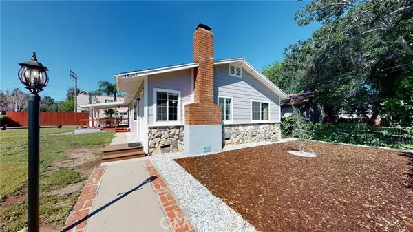 24207 Arch Street, Newhall (santa Clarita), CA 91321