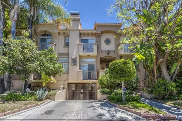 5242 Vesper Avenue #11, Sherman Oaks (los Angeles), CA 91411