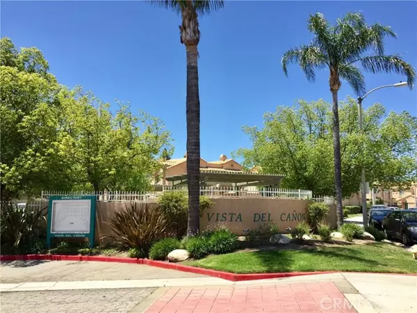 18720 Vista Del Canon #F, Newhall (santa Clarita), CA 91321