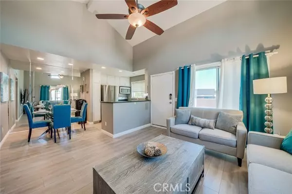 24474 Valle Del Oro #204, Newhall (santa Clarita), CA 91321