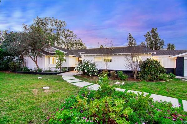 20510 Dumont Street, Woodland Hills (los Angeles), CA 91364