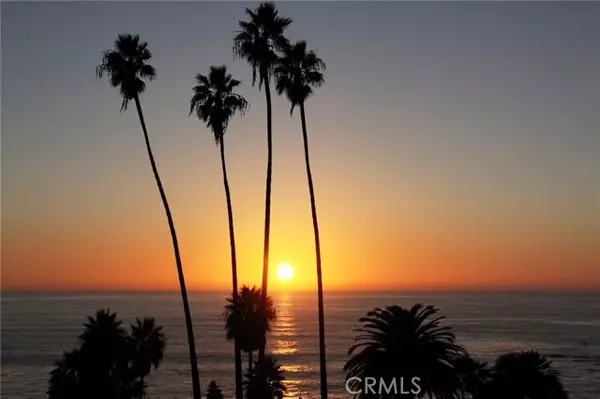 484 Cliff Drive #8, Laguna Beach, CA 92651