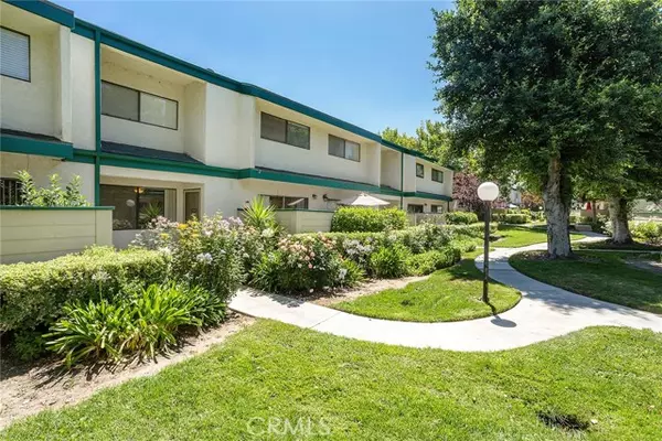 23530 Newhall Avenue #3, Newhall (santa Clarita), CA 91321