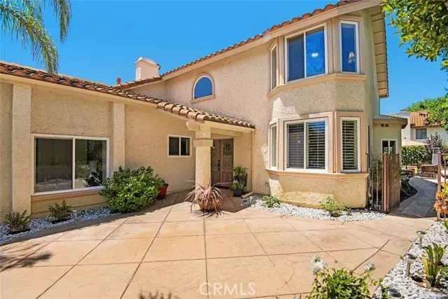 Agoura Hills, CA 91301,6067 Rustling Oaks Drive