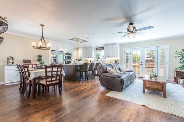 17268 Tennyson Place, Granada Hills (los Angeles), CA 91344