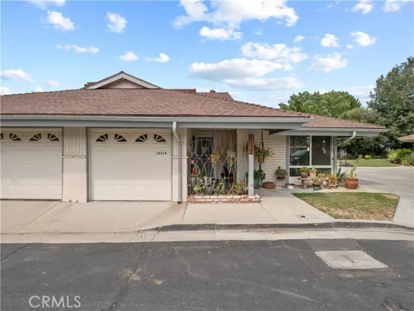 19319 Oak Plaza Court, Newhall (santa Clarita), CA 91321