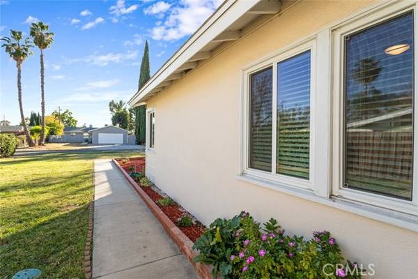 16649 Donmetz Street, Granada Hills (los Angeles), CA 91344