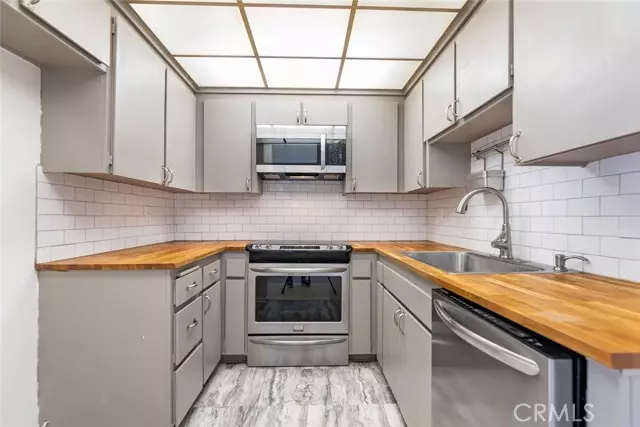 Culver City, CA 90230,5651 Windsor Way #304