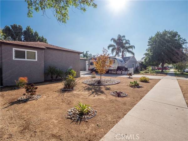 6930 Zelzah Avenue, Reseda (los Angeles), CA 91335