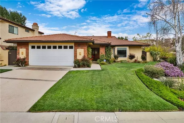 4955 Calle Robleda, Agoura Hills, CA 91301