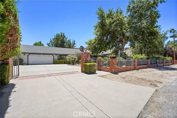 18056 Albyn Court, Lake Hughes, CA 93532