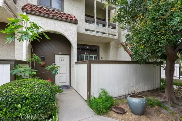 22020 Strathern Street #24, Canoga Park (los Angeles), CA 91304