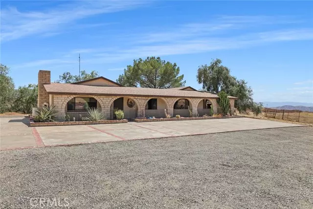 Agua Dulce, CA 91390,32569 Cidar Avenue