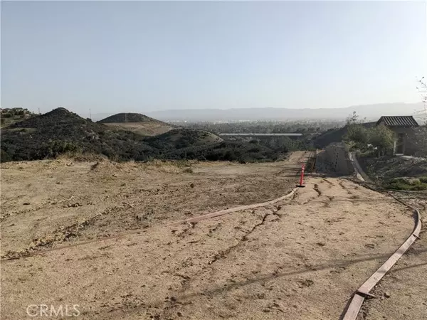 26 COYA Trail, Chatsworth (los Angeles), CA 91311