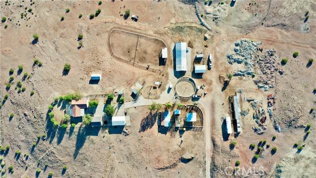 2215 Moonshadow Ranch Road, Palmdale, CA 93550