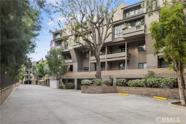 13331 Moorpark Street #328, Sherman Oaks, CA 91423