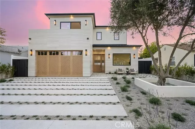 Sherman Oaks, CA 91423,5031 Varna Avenue