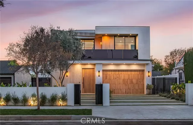 Sherman Oaks, CA 91423,5027 Nagle Avenue