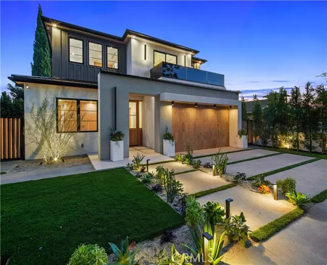 Sherman Oaks, CA 91423,13044 Hartsook Street