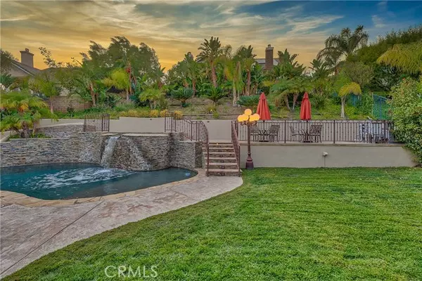 Valencia (santa Clarita), CA 91354,29345 Hacienda Ranch Court