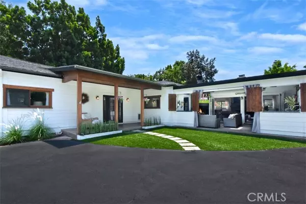 10453 Sarah Street, Toluca Lake (los Angeles), CA 91602