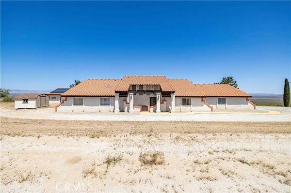 9532 Crest Road, California City, CA 93505