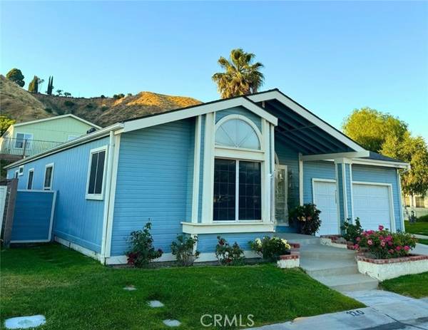 19943 Shadow Island Drive, Canyon Country (santa Clarita), CA 91351