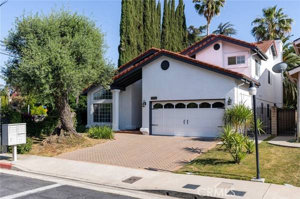 19300 Yolie Lane, Tarzana (los Angeles), CA 91356