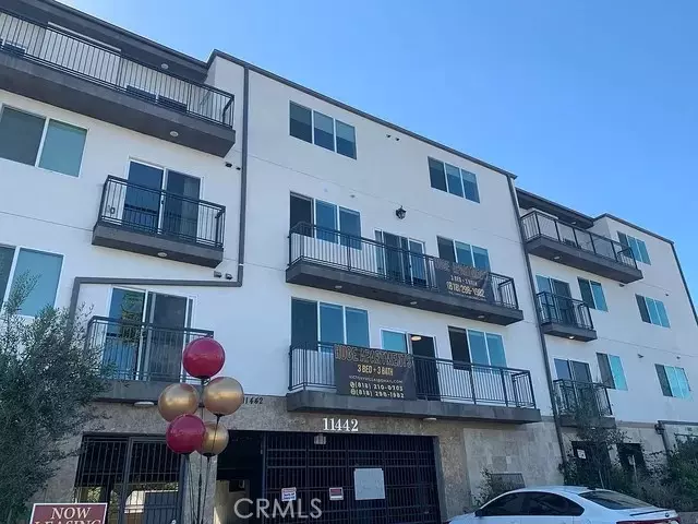 North Hollywood (los Angeles), CA 91606,11442 Victory Boulevard #305