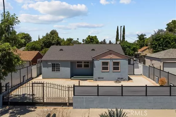 8017 Noble Avenue, Panorama City (los Angeles), CA 91402