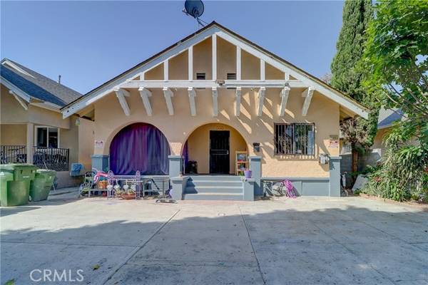 834 E 33rd Street, Los Angeles, CA 90011