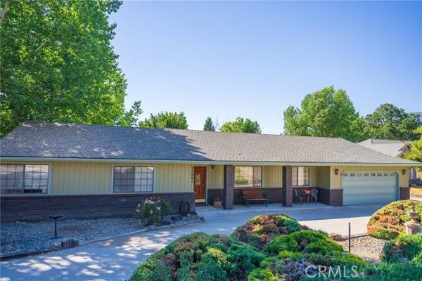 23061 Lakeview Drive, Tehachapi, CA 93561