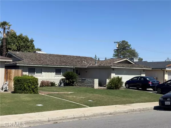 2213 Sandpiper Road, Bakersfield, CA 93309