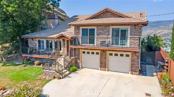 Simi Valley, CA 93063,956 Crown Hill Drive