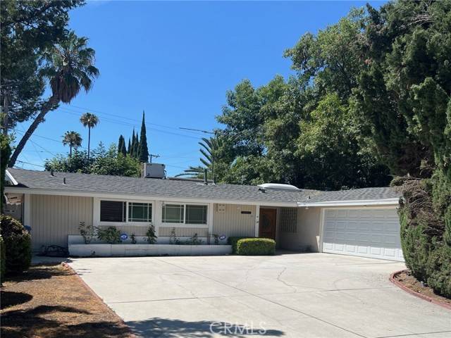 20872 Collins Street, Woodland Hills (los Angeles), CA 91367