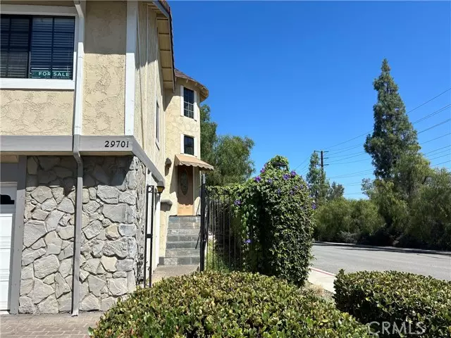 Agoura Hills, CA 91301,29701 Canwood Street